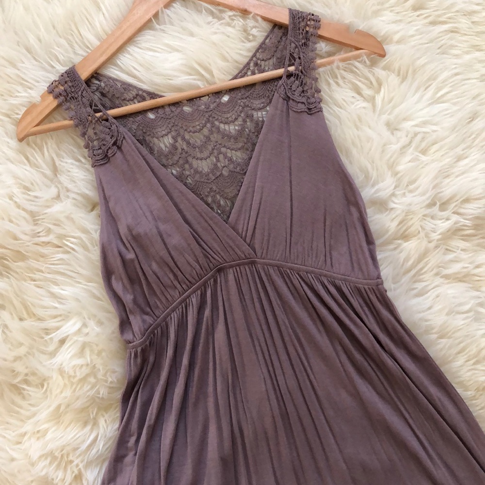 Crocheted back jersey dress - taupe